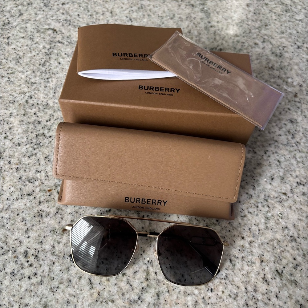 Burberry B3124 1109/8G Square Gold Frame Grey Lens Womens Sunglasses 57/17/145